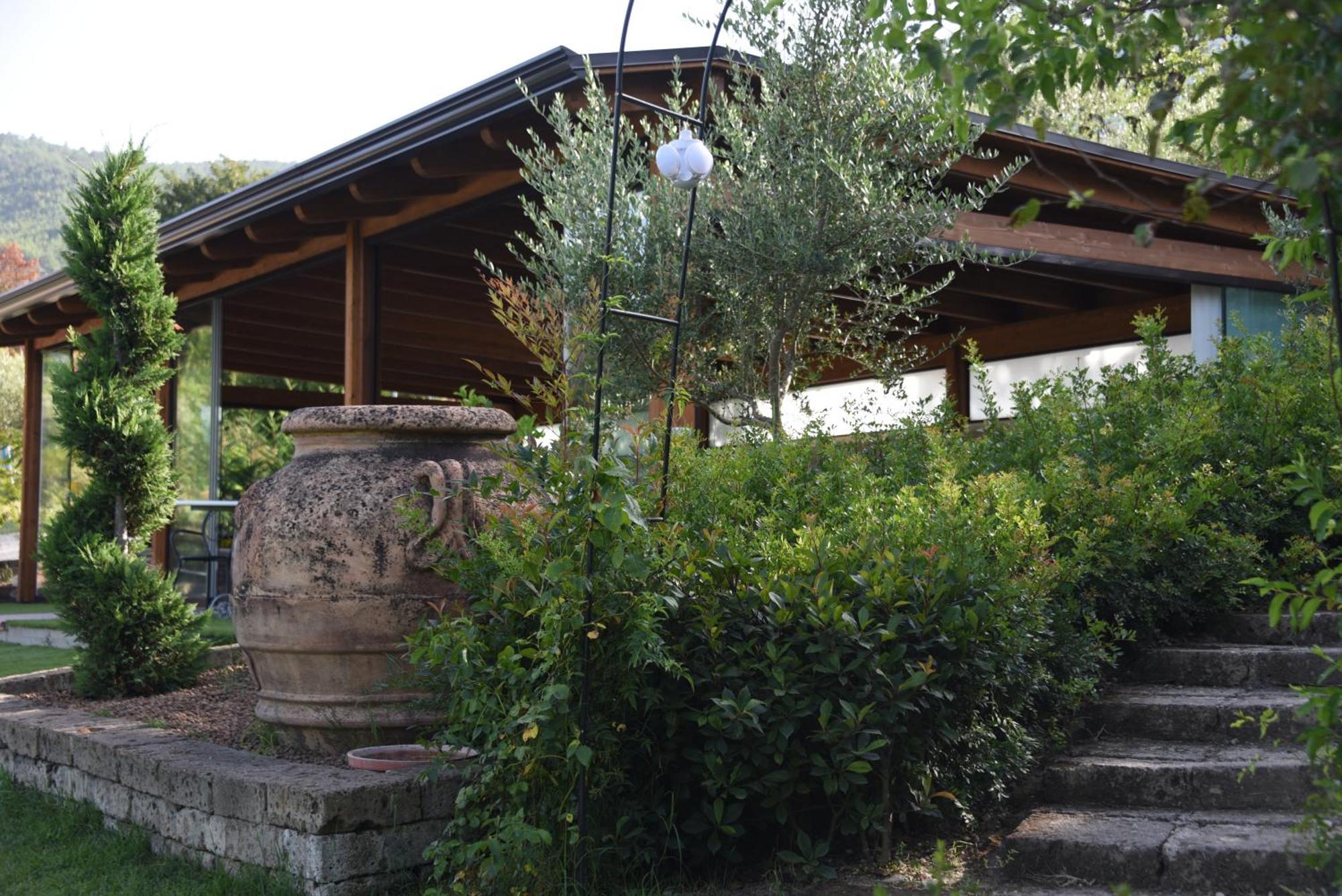 Bosco D'Olmi Country House Bed & Breakfast Sant'Andrea del Garigliano Bagian luar foto