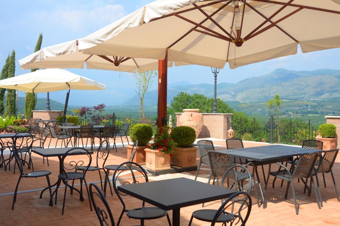 Bosco D'Olmi Country House Sant'Andrea del Garigliano Bagian luar foto