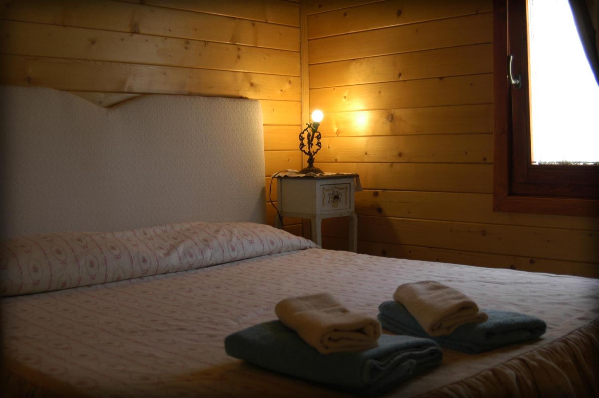 Bosco D'Olmi Country House Sant'Andrea del Garigliano Bagian luar foto