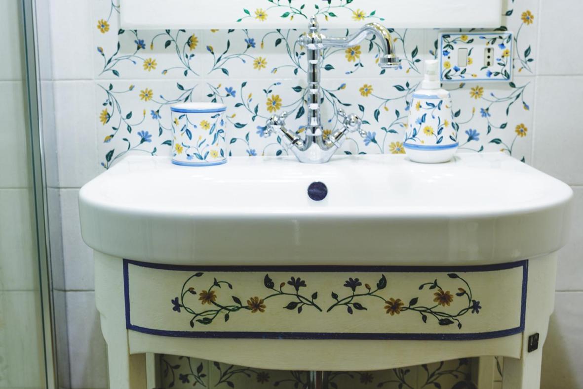 Bosco D'Olmi Country House Sant'Andrea del Garigliano Bagian luar foto
