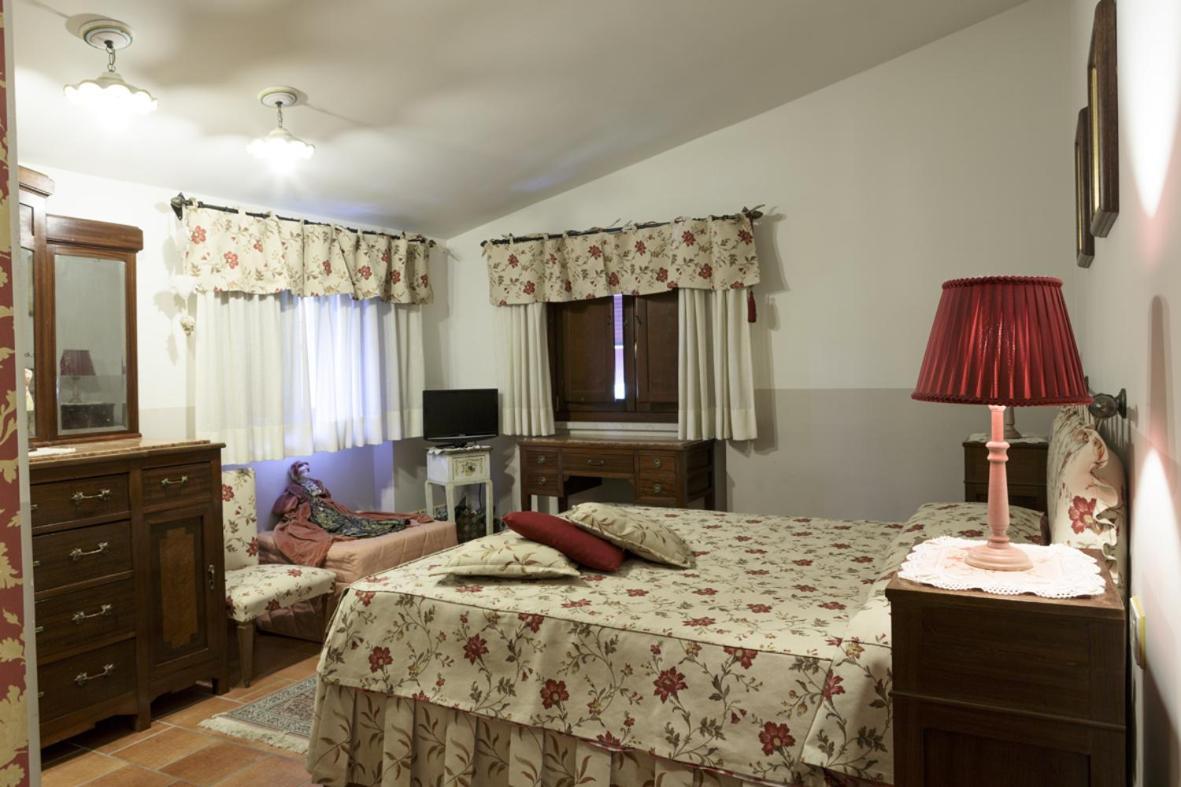 Bosco D'Olmi Country House Bed & Breakfast Sant'Andrea del Garigliano Bagian luar foto