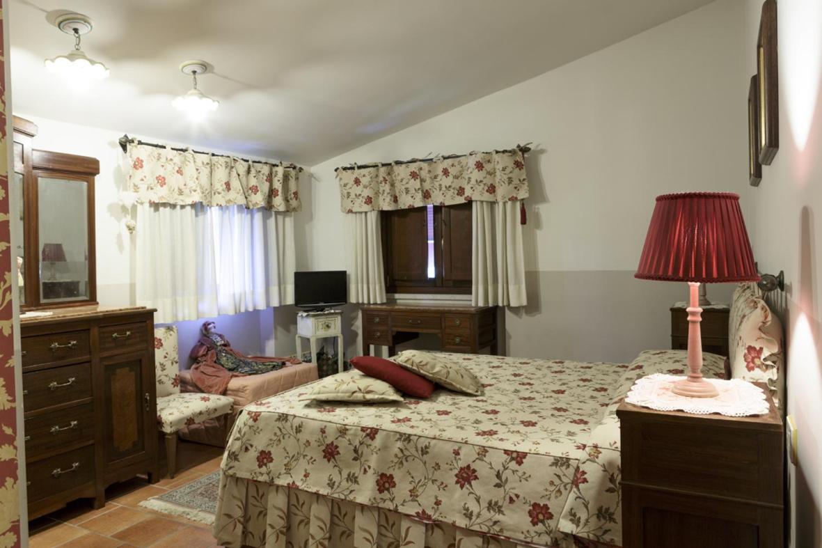 Bosco D'Olmi Country House Sant'Andrea del Garigliano Bagian luar foto
